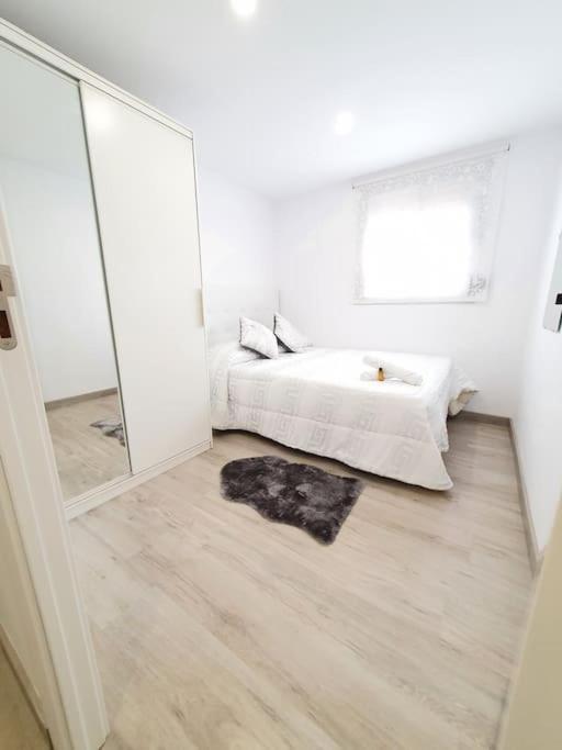 Habitaciones Bonitas Y Comodas โอสปิตาเล็ต เดอ โยเบรกัต ภายนอก รูปภาพ