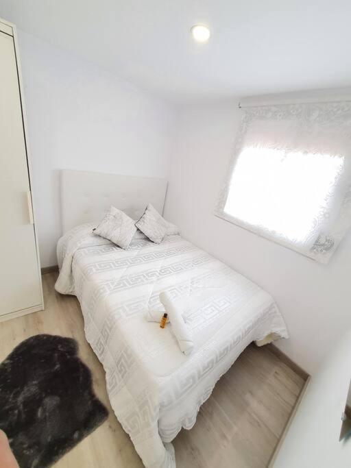 Habitaciones Bonitas Y Comodas โอสปิตาเล็ต เดอ โยเบรกัต ภายนอก รูปภาพ